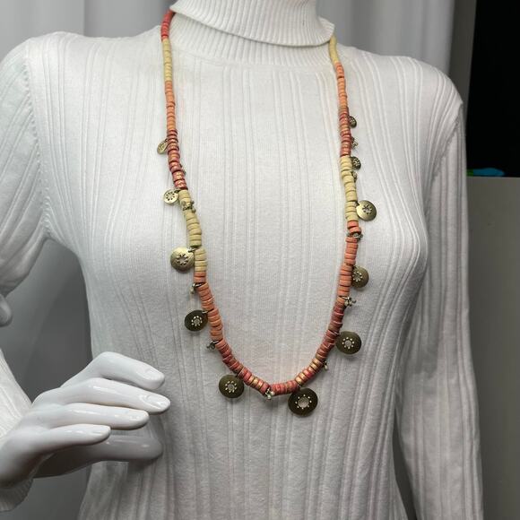 Chico's beaded necklace with charms disks pinks natural neutral costume jewelry - Picture 3 of 14